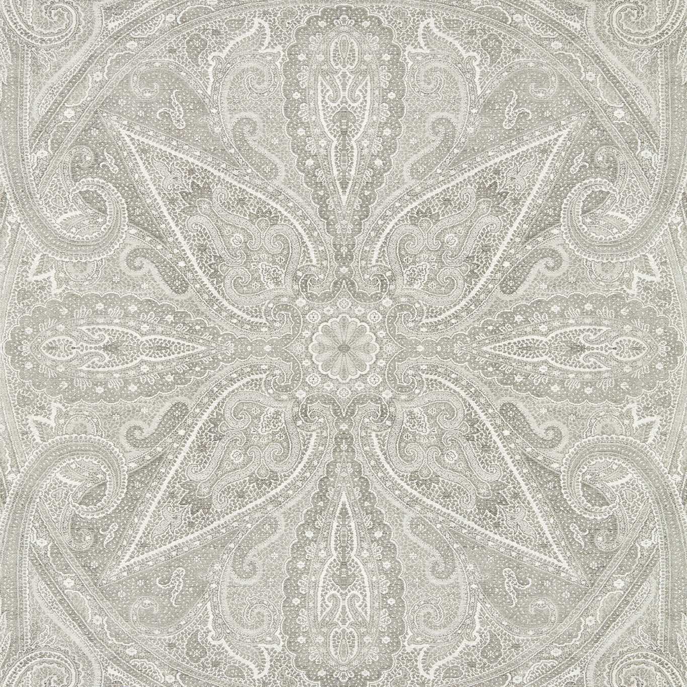 Grand Paisley Wallpaper